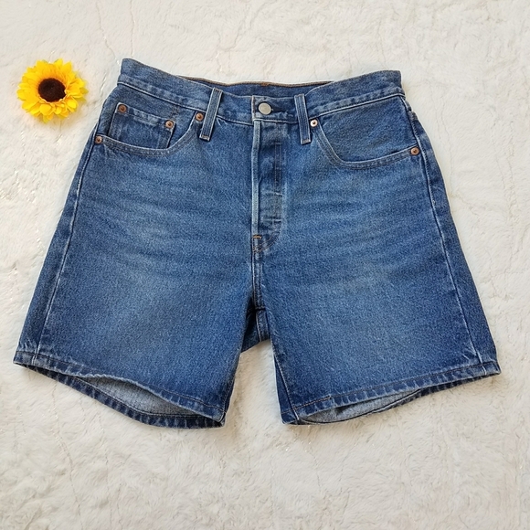 Levi's Denim Shorts - Picture 3 of 10